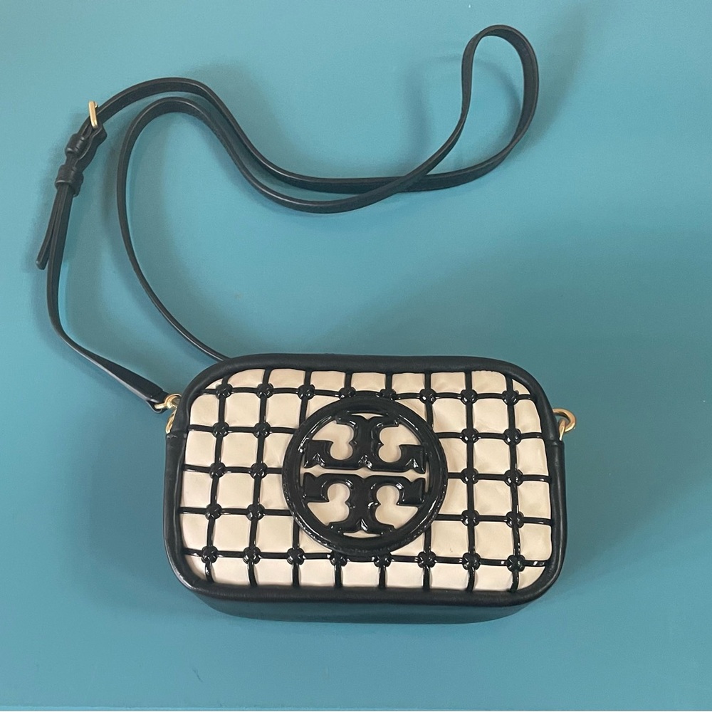 Rare Find | Tory Burch | Bombe Perry Patent Whipstitch Mini - Picture 3 of 16